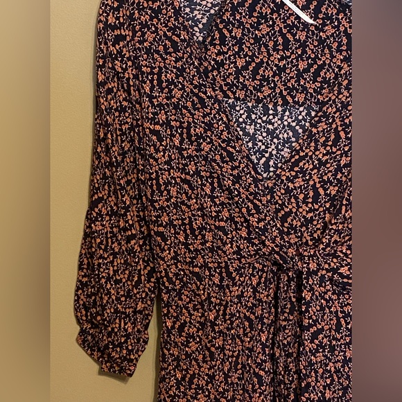 Free People floral Clara Tunic with pockets - Picture 5 of 6